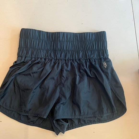 Free People Movement EUC Size M The Way Home Short - Picture 3 of 6